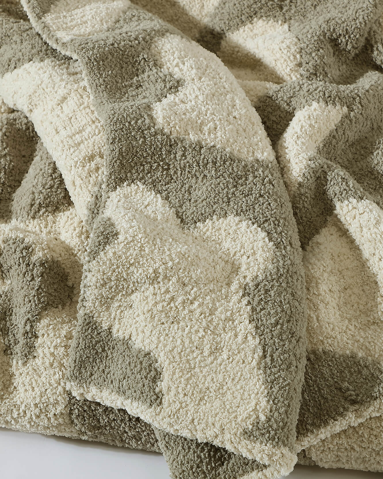 Bloom Throw | Last Chance - Image 6