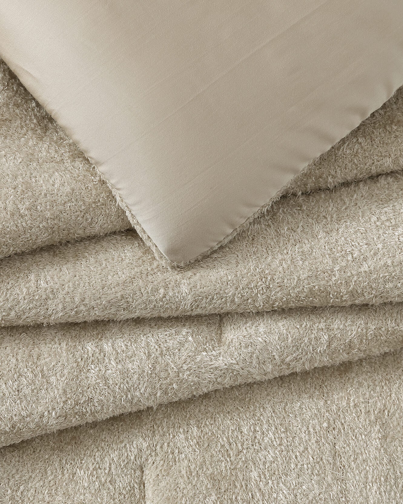 Cloud Silque Stitch Comforter - Image 7