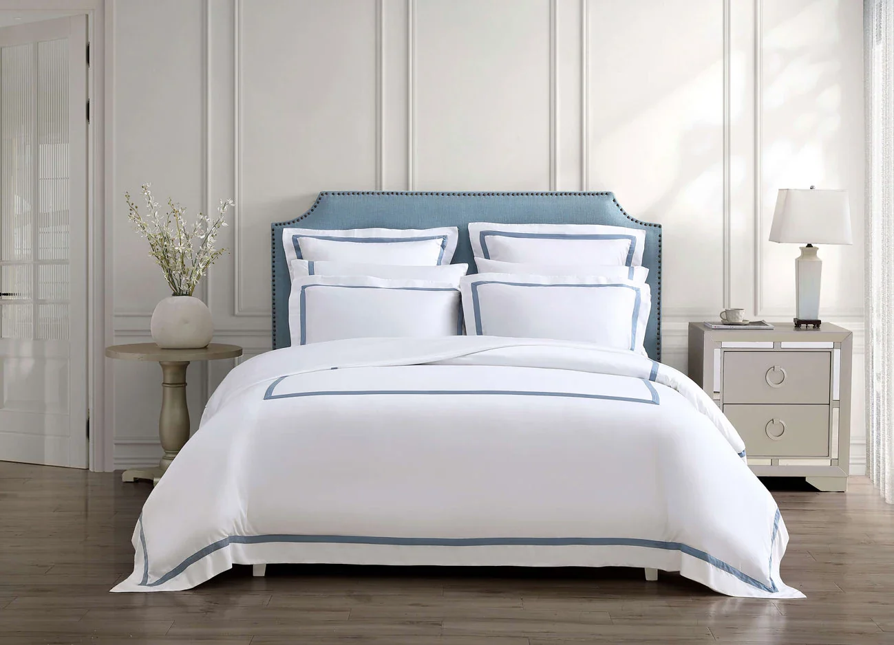 Lumière Frame Duvet Cover | Last Chance - Image 5