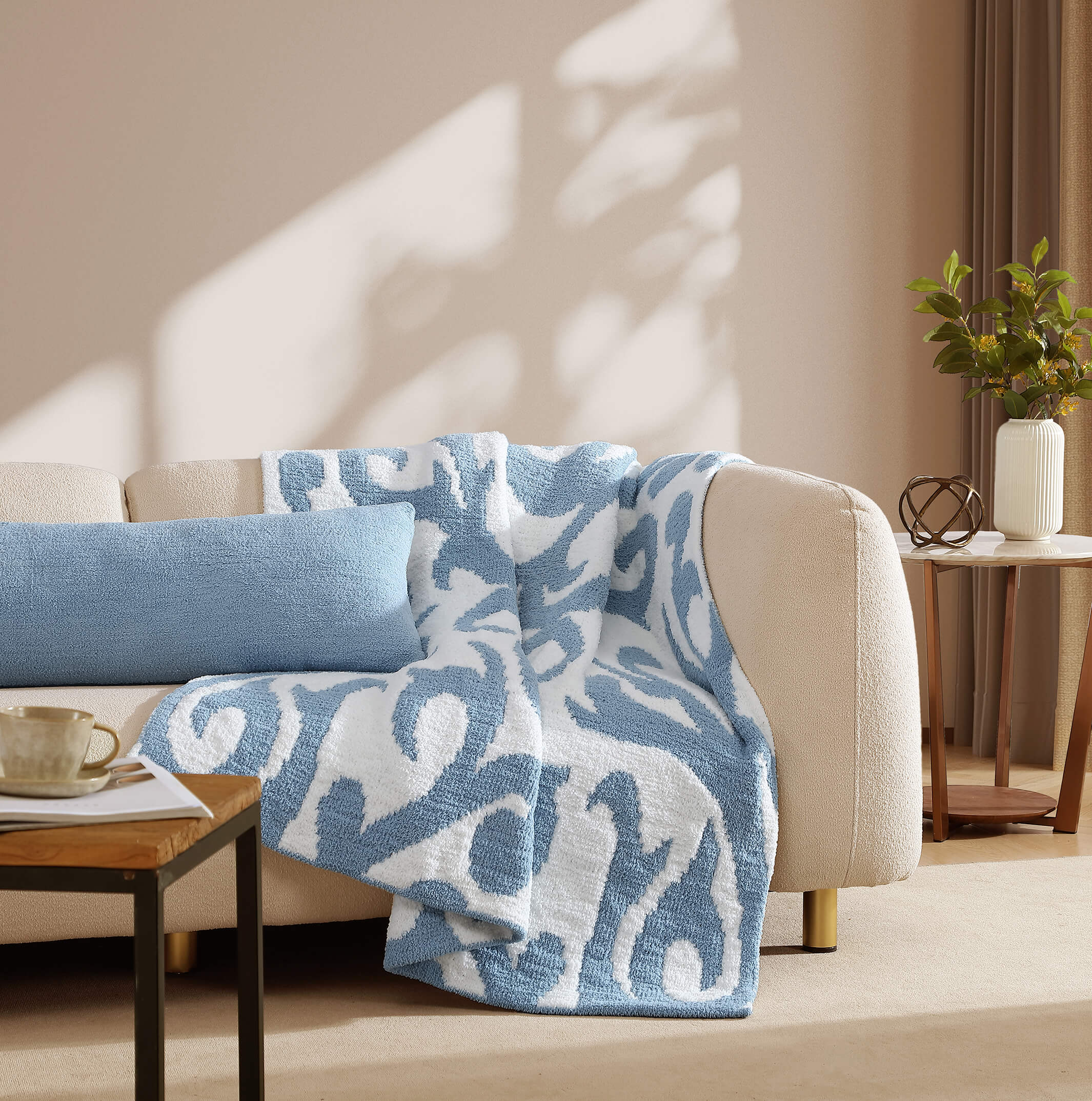 Snug Lumbar Pillow - Image 24