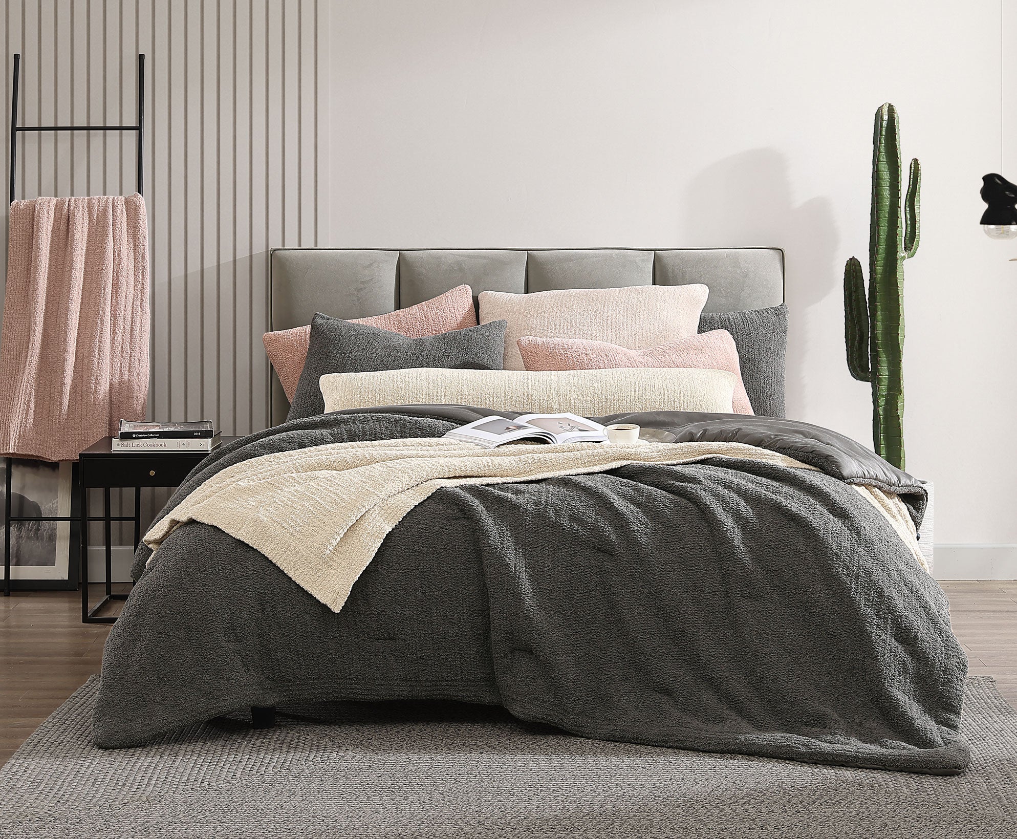 Snug Stitch Comforter - Image 18