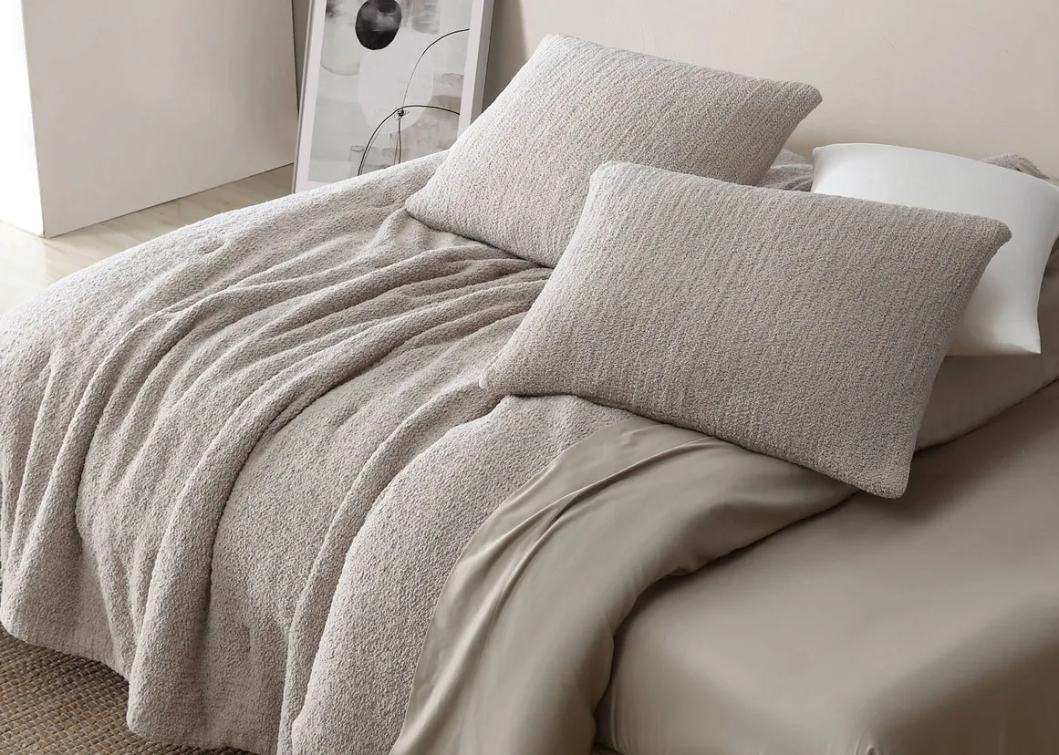 Snug Stitch Comforter - Image 32