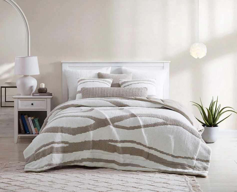 Snug Waffle Lumbar Pillow - Image 10