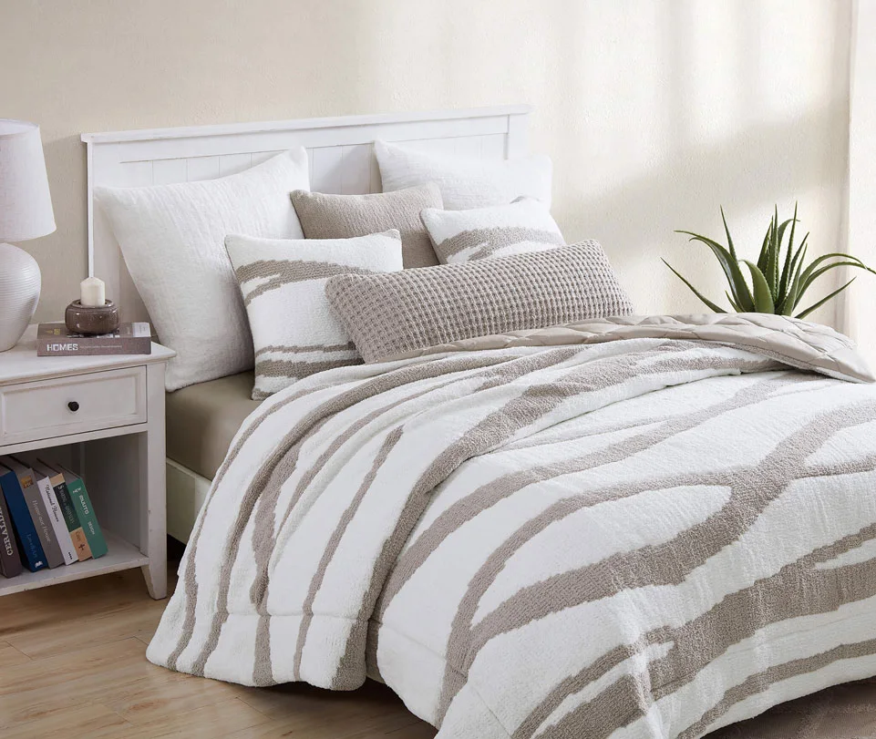 Snug Waffle Lumbar Pillow - Image 11